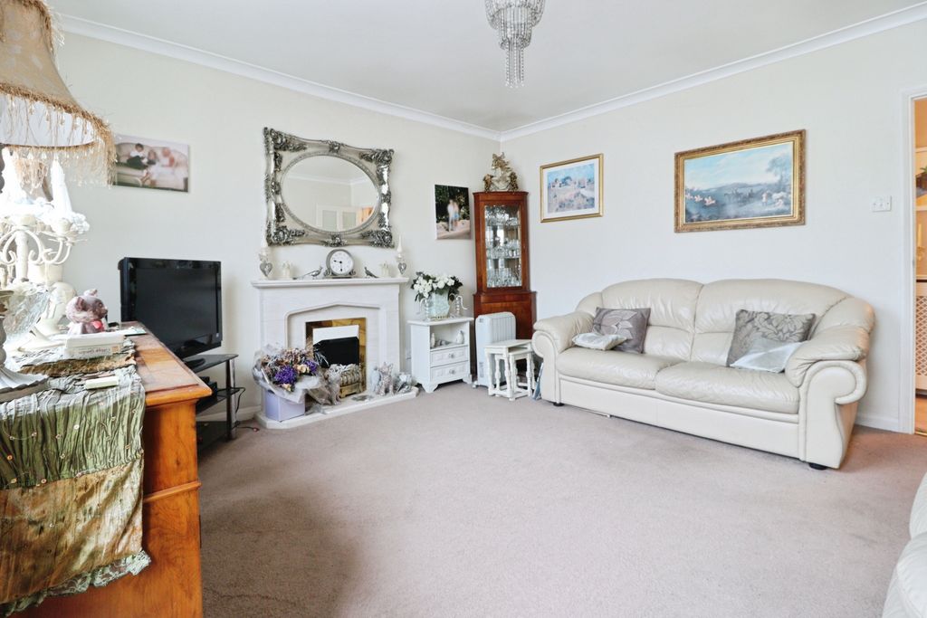 Property photo 3 of 14 Photo #3