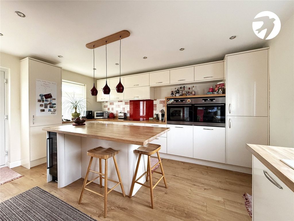 Property photo 3 of 20 Robinson Jackson