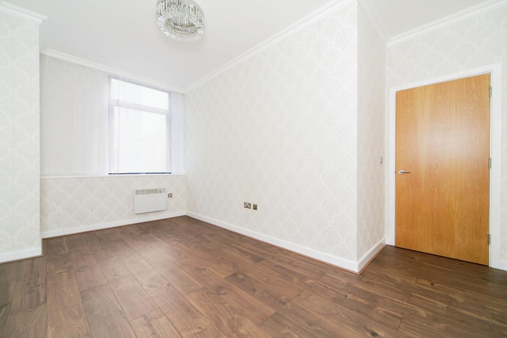 Property photo 2 of 17 Photography