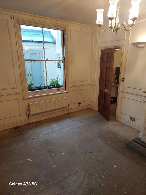 Property photo 2 of 9 Gallery