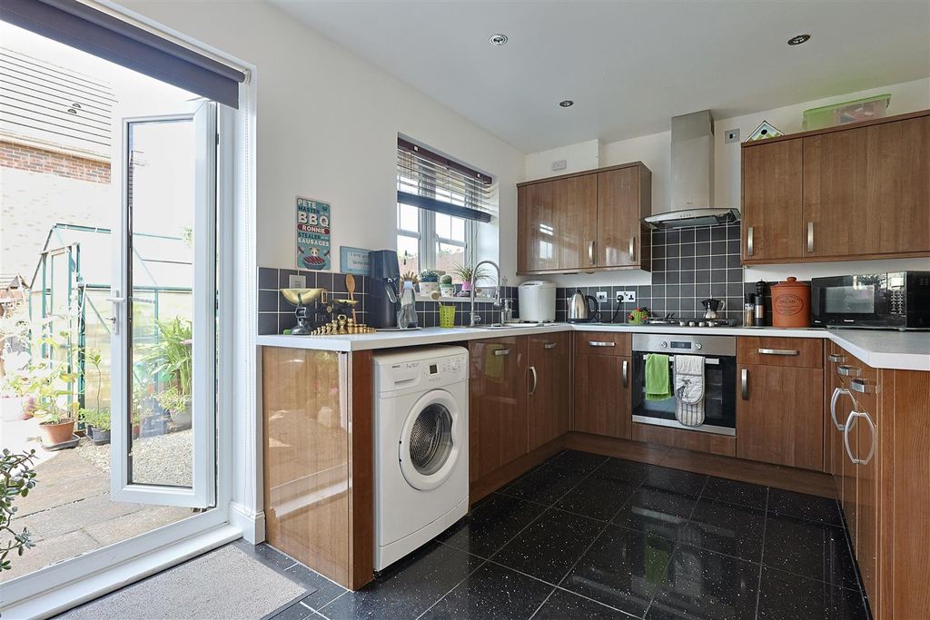 Property photo 3 of 20 66929Bf5-C8Ea-4Fab-Bfa0-36F8Db8Cffee_1_201_A.Jpeg