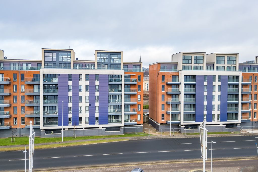 Property photo 2 of 16 Gallery