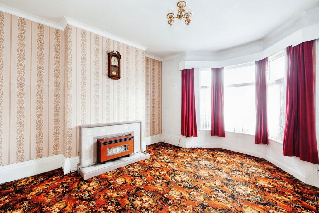 Property photo 2 of 14 Living Room