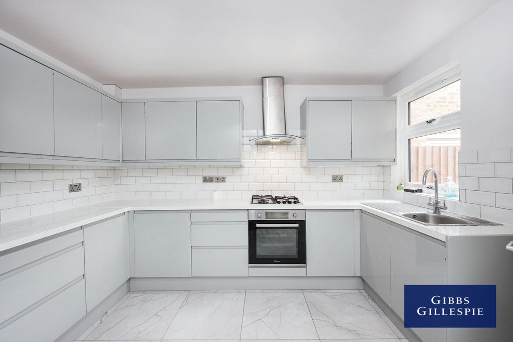 Property photo 1 of 11 Eosr2666