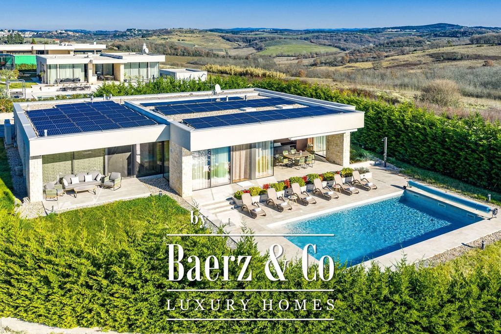 Property photo 2 of 30