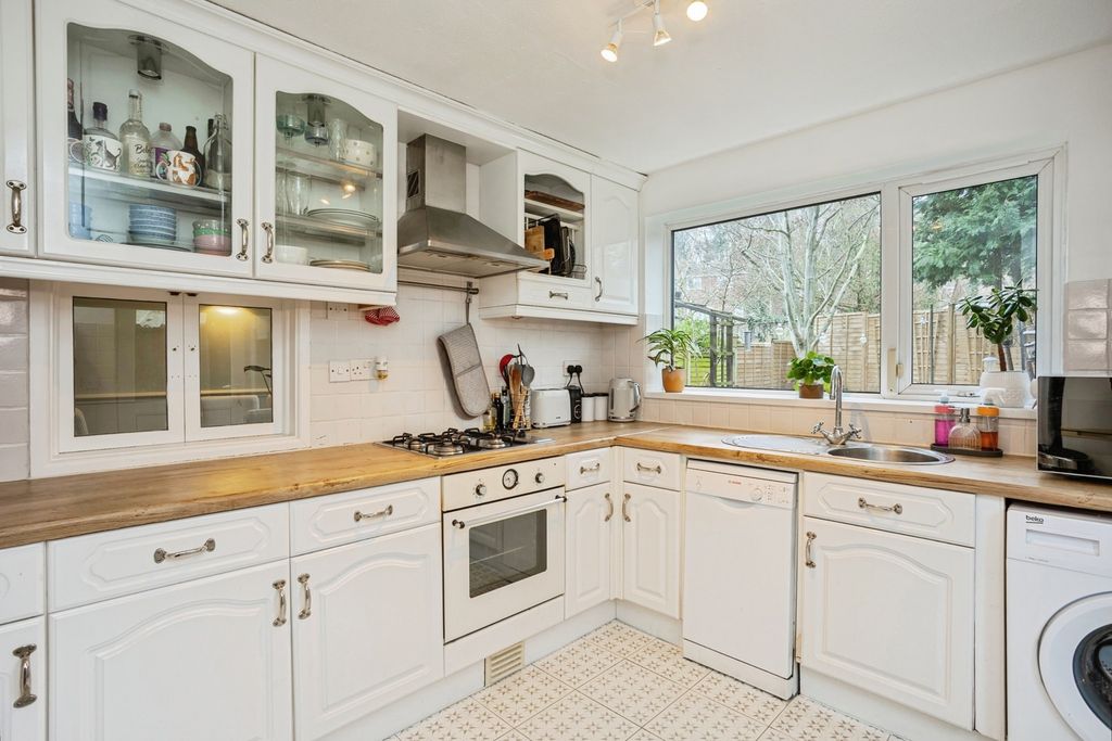 Property photo 2 of 20 Pbox-Img.Jpg