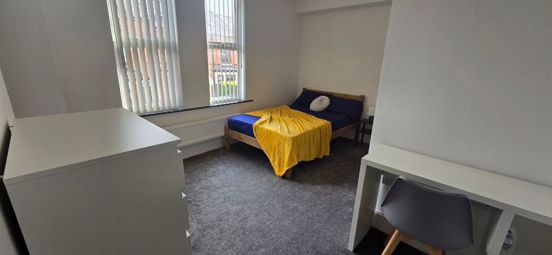 Property photo 3 of 19 Photo 5