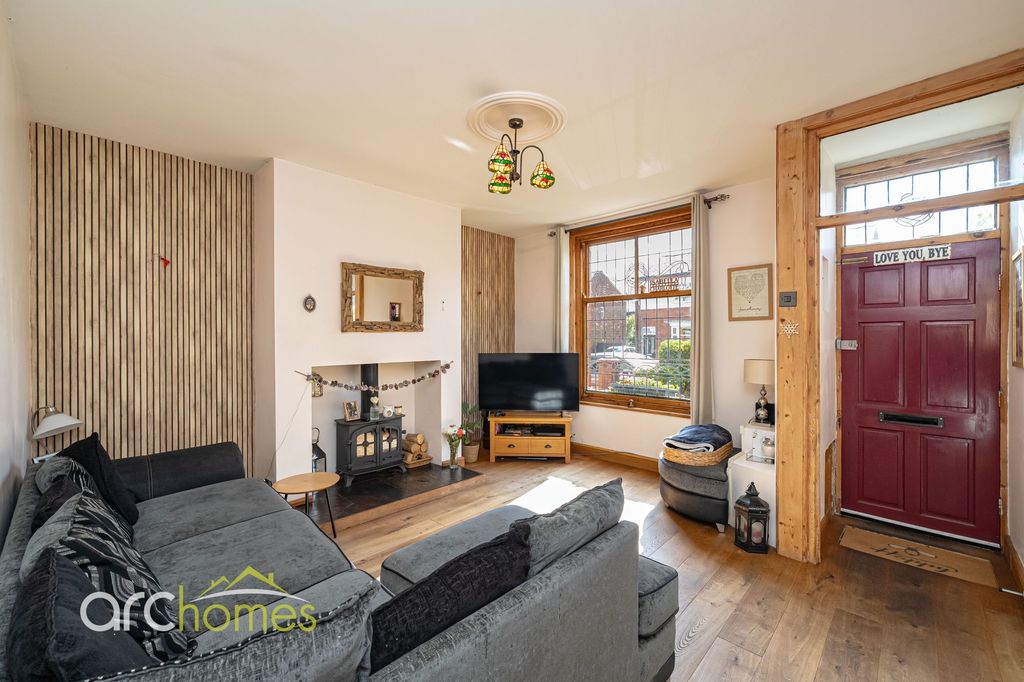Property photo 2 of 39