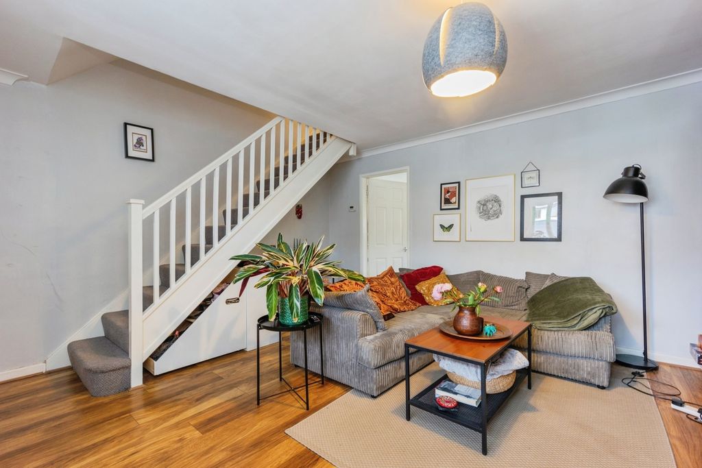Property photo 3 of 15 Pbox-Img.Jpg