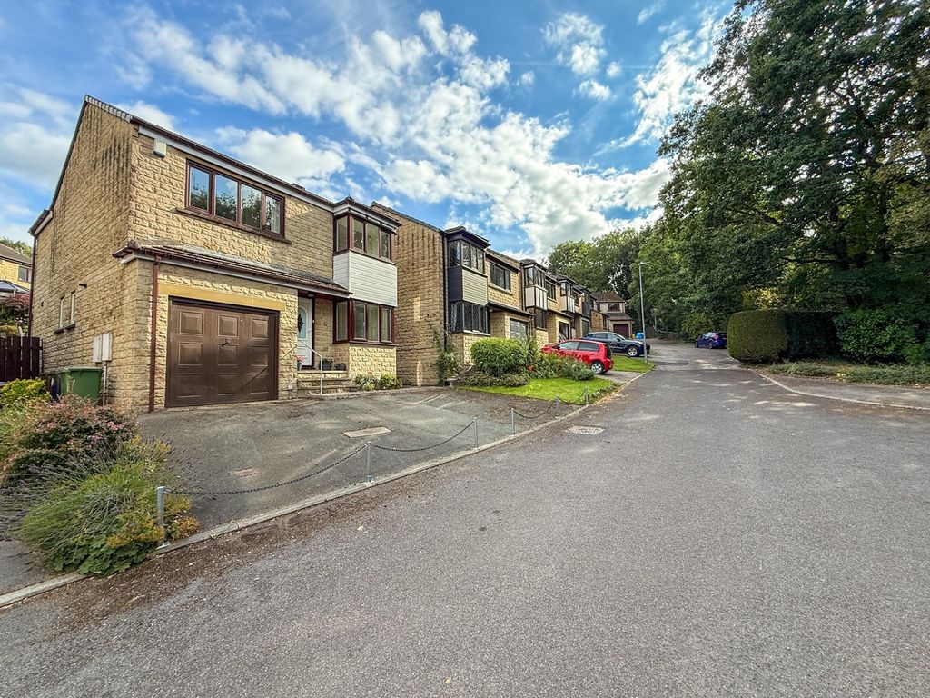 Property photo 1 of 25