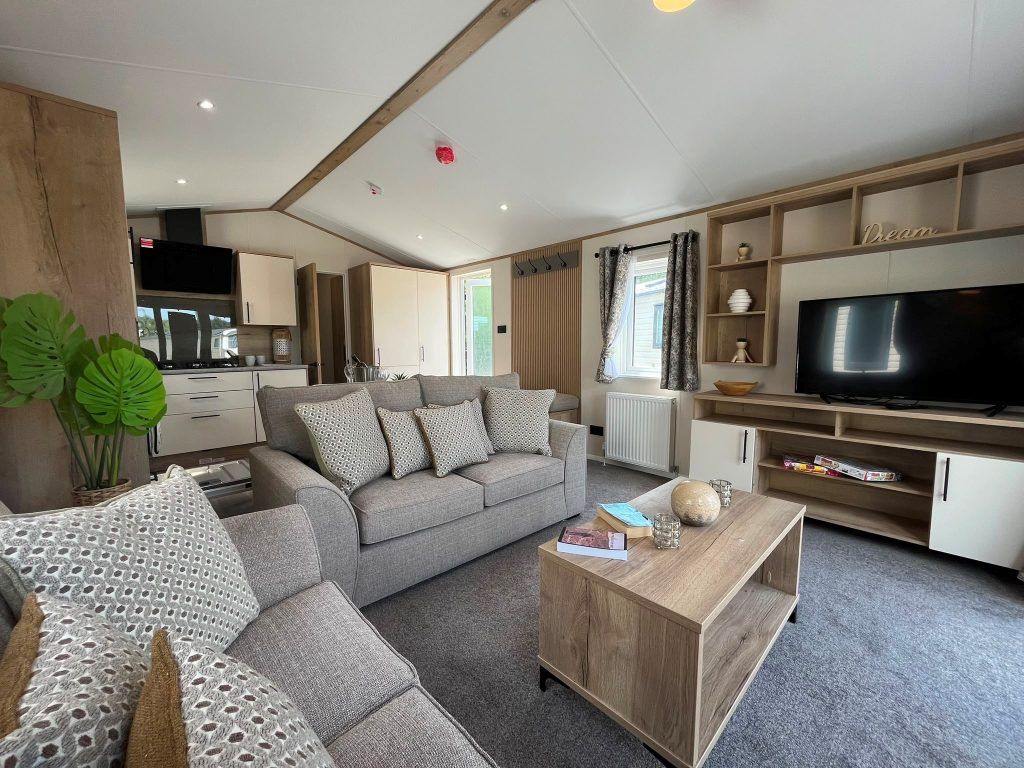 Property photo 1 of 9 Willerby Woodbridge 2027 Car0065670 145655116.Jpeg