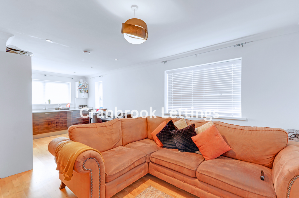 Property photo 3 of 11 Gallery