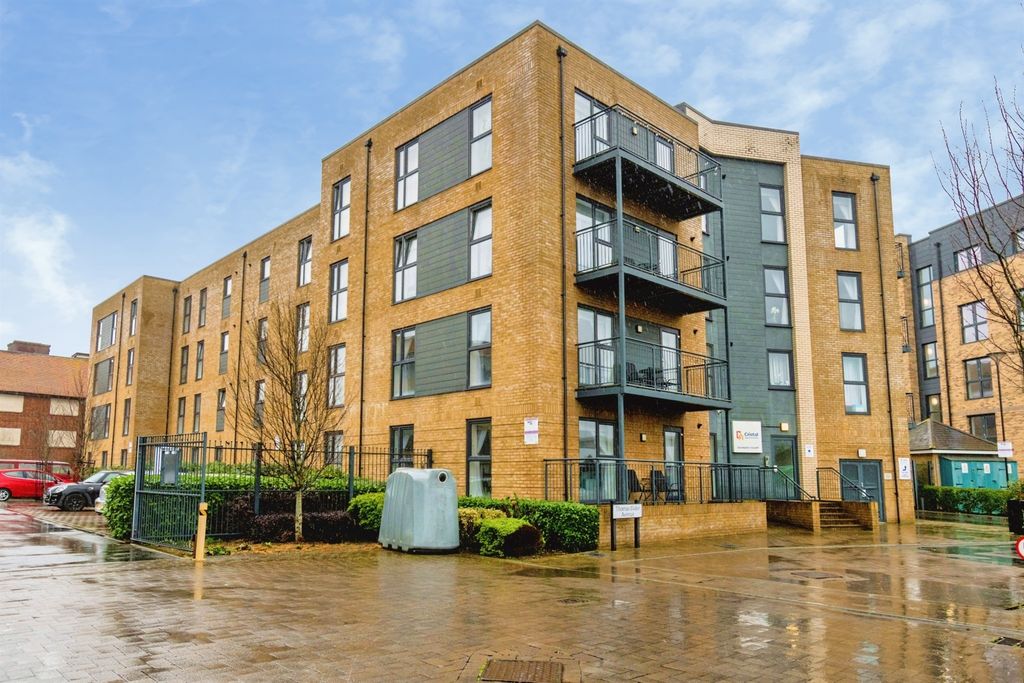 Property photo 1 of 14