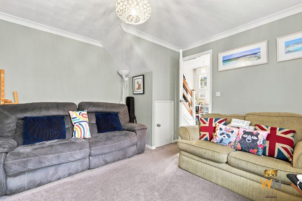 Property photo 3 of 19