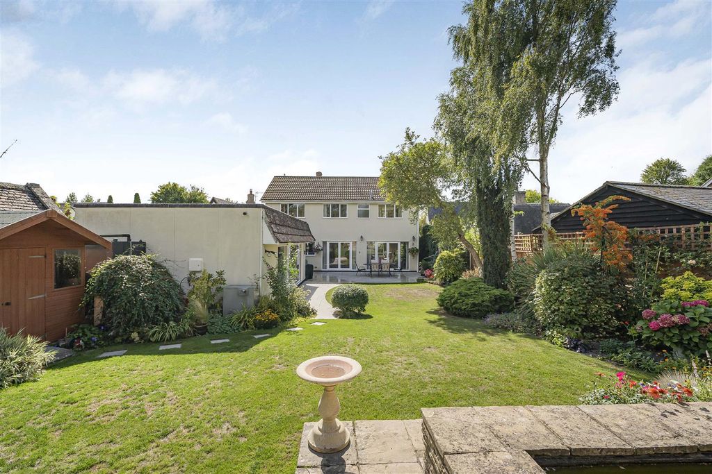 Property photo 2 of 51 30_62672.Jpg