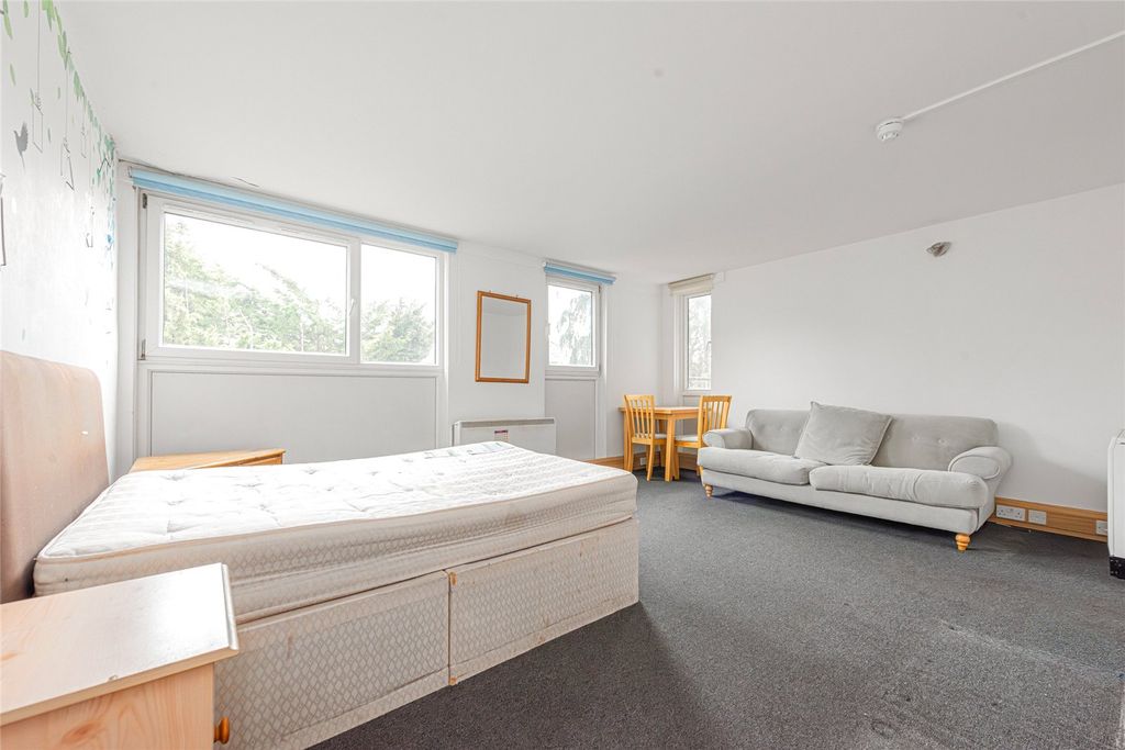 Property photo 1 of 9 Picture No. 15