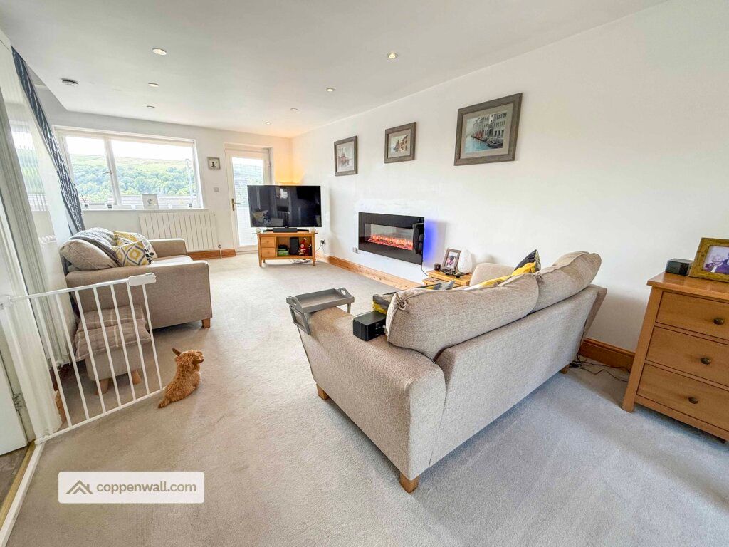 Property photo 2 of 41