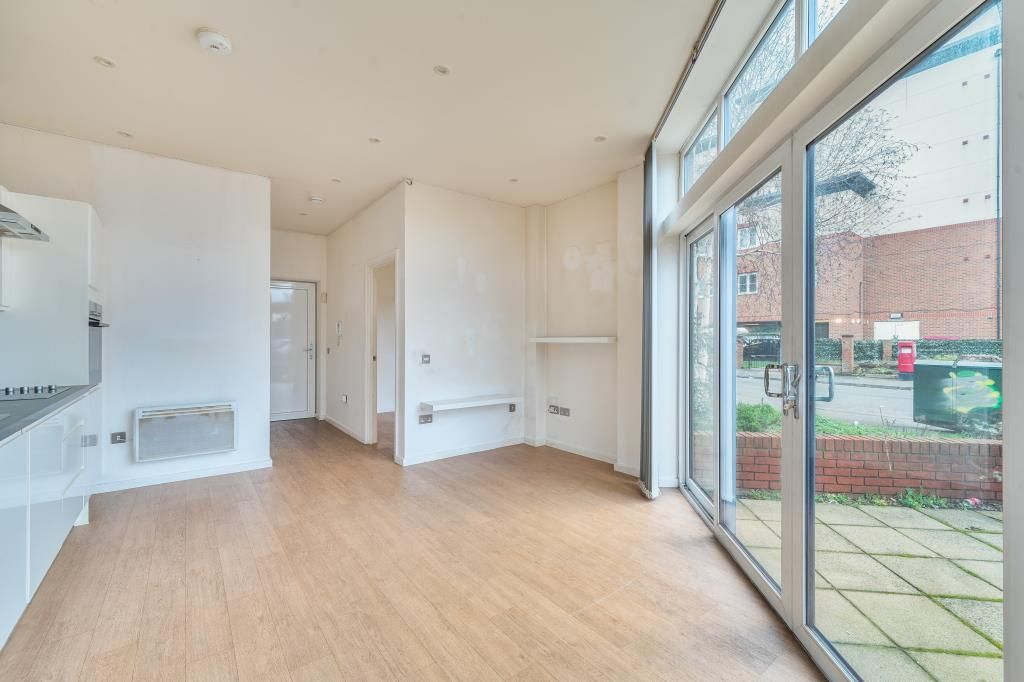 Property photo 3 of 10 Reception