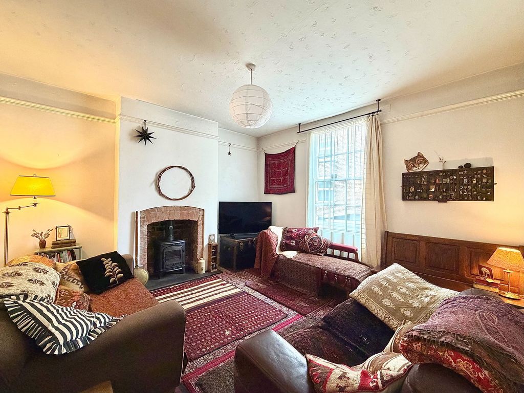Property photo 3 of 29