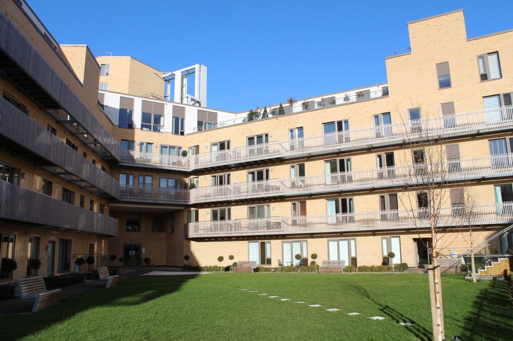 Property photo 1 of 11 Exterior