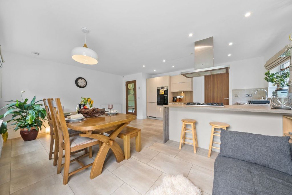 Additional image 20 of 5 bed detached house for saleCastleton Crescent, Falkirk FK2
