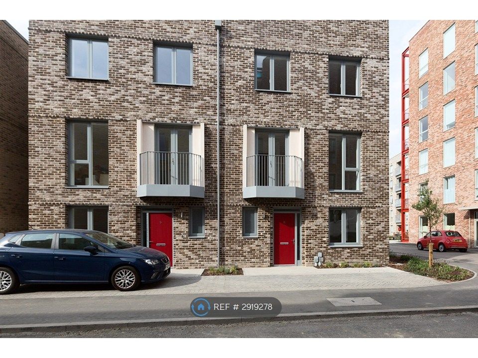 Property photo 3 of 35