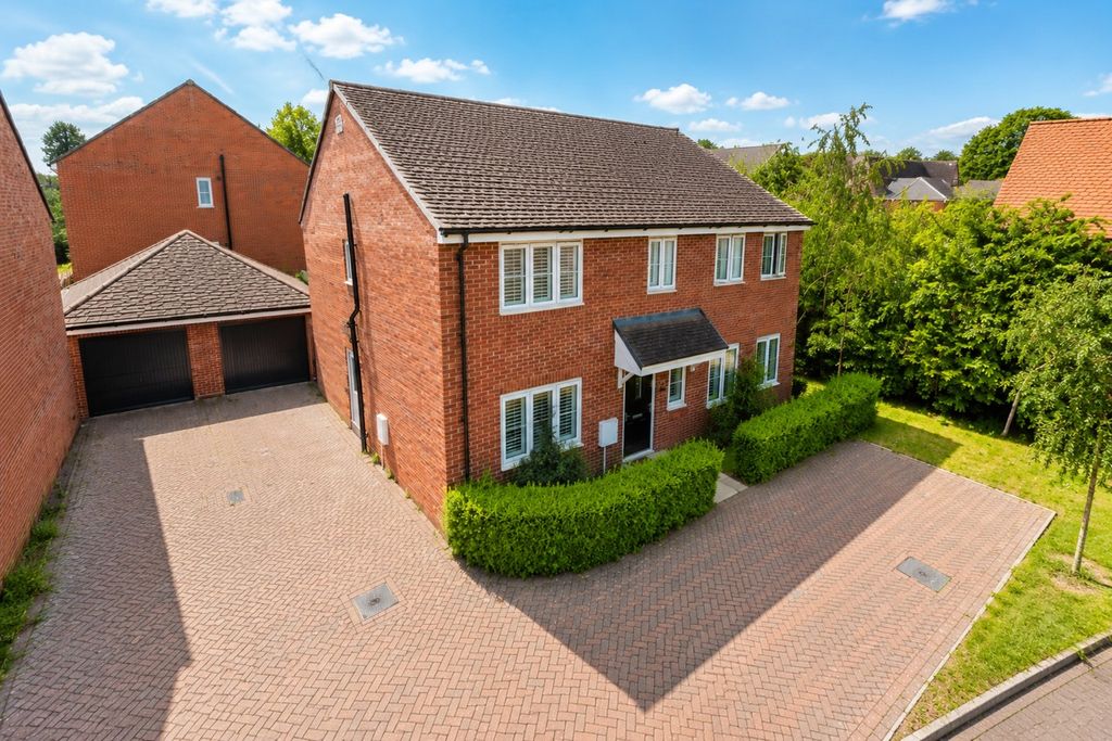 Property photo 1 of 31