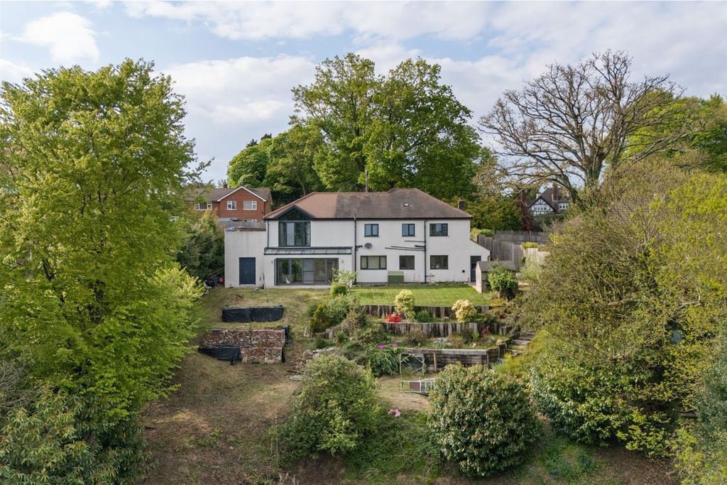 Property photo 1 of 52
