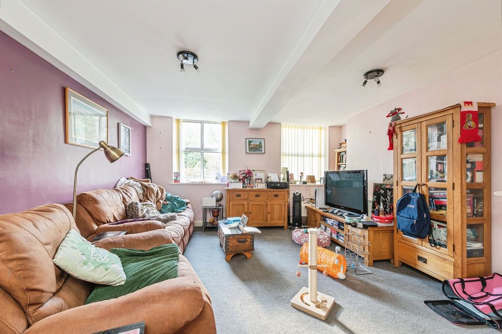 Additional image 6 of 1 bed flat for saleNavigation Rise, Milnsbridge, Huddersfield HD3
