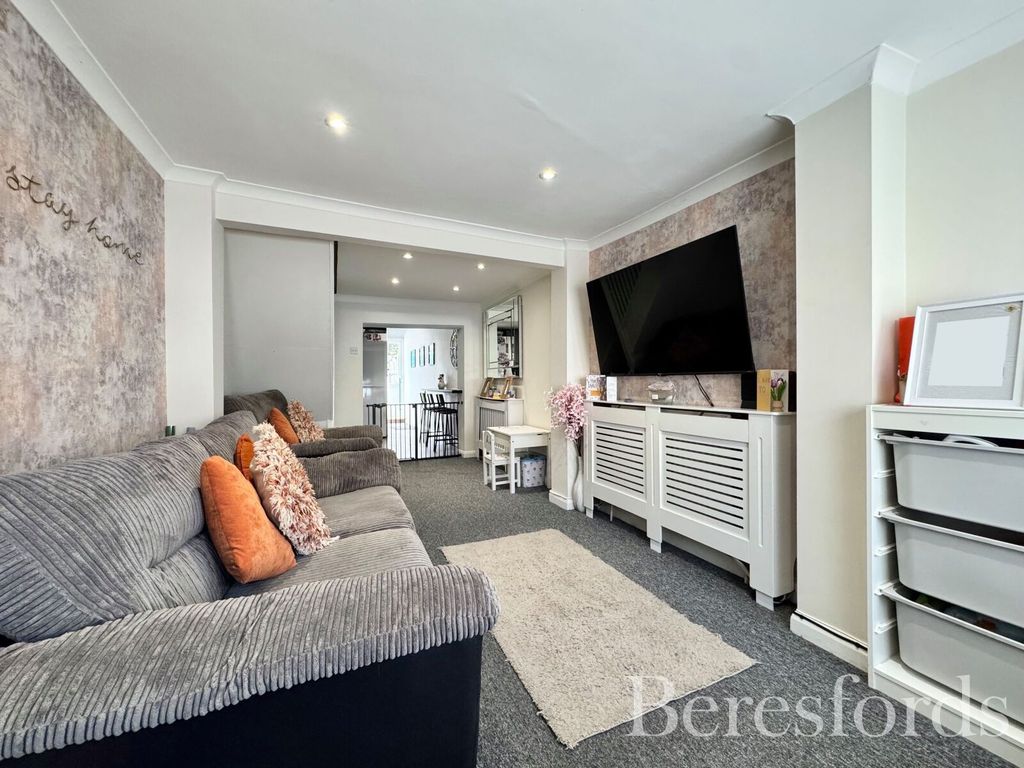 Property photo 2 of 14 Picture No. 07