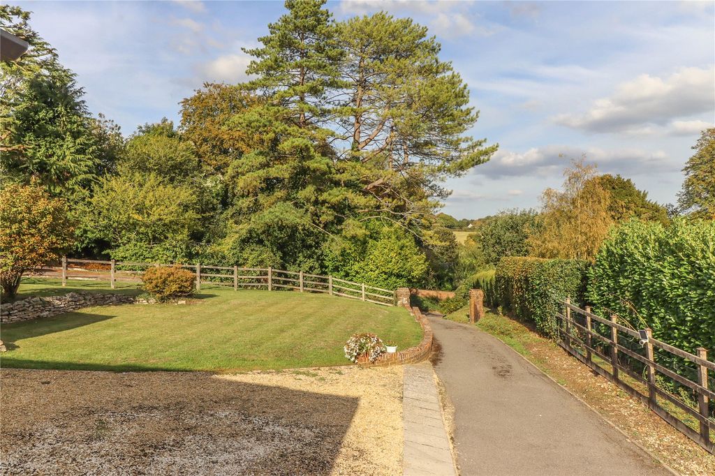 Property photo 2 of 17 Picture No. 07