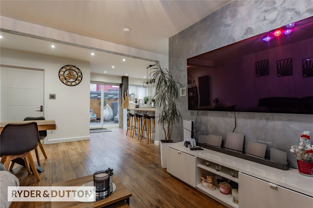 Property photo 3 of 24 Picture No. 62