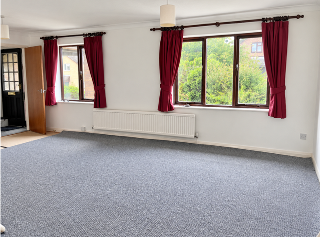 Property photo 2 of 8