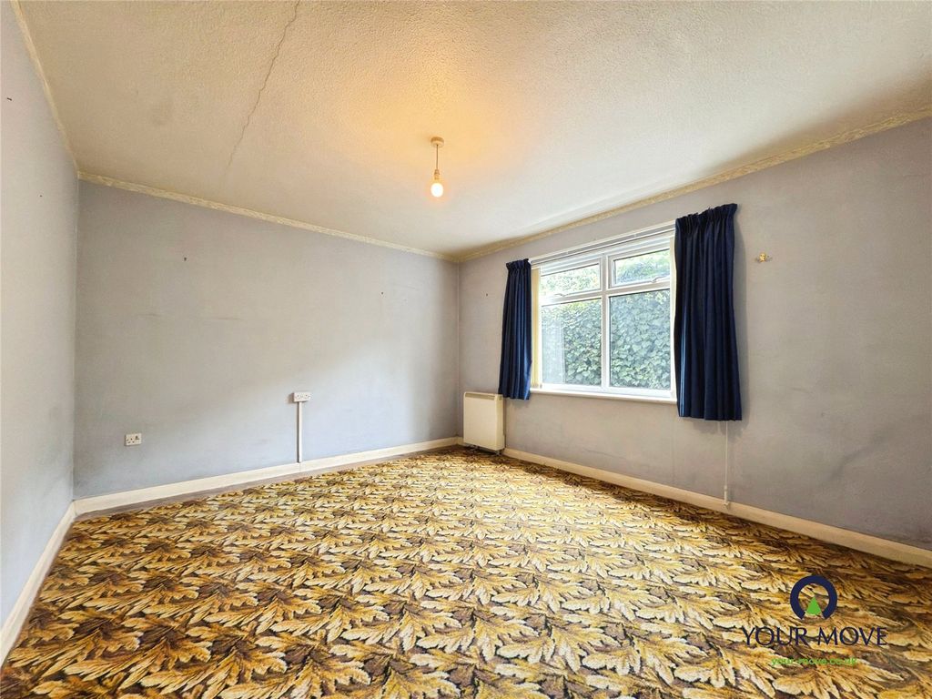 Property photo 3 of 10 Bedroom 1