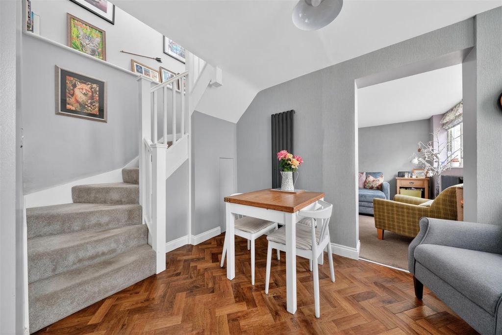 Property photo 2 of 17 2