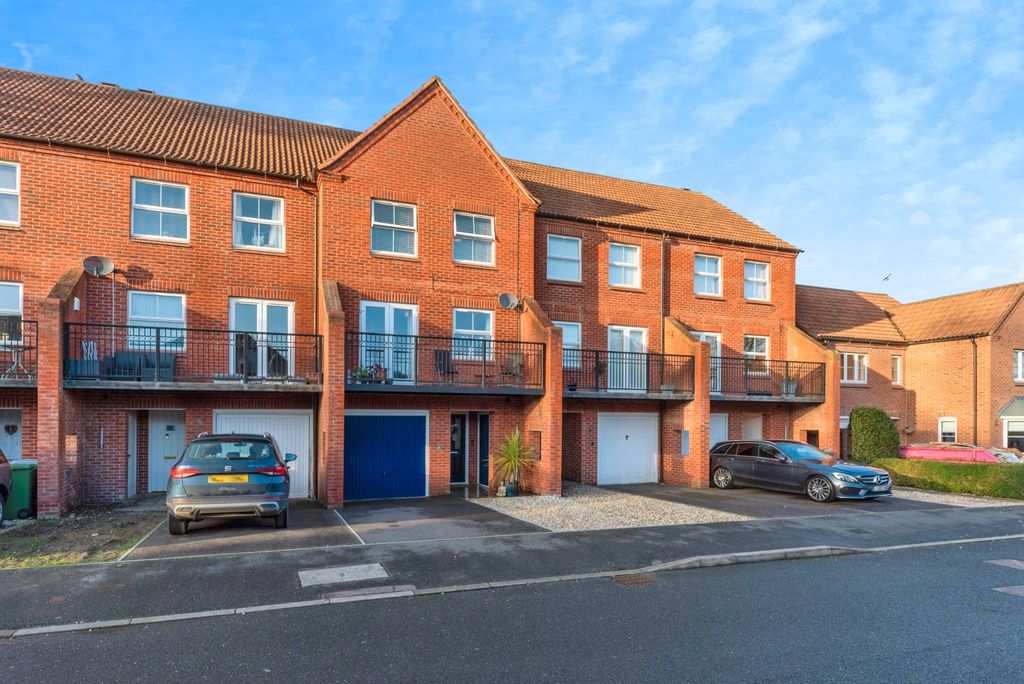 Property photo 1 of 21 5_Cormack_Lane-29