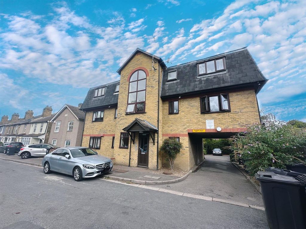 Property photo 1 of 13