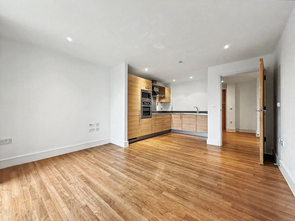 Property photo 2 of 12 Picture No. 34