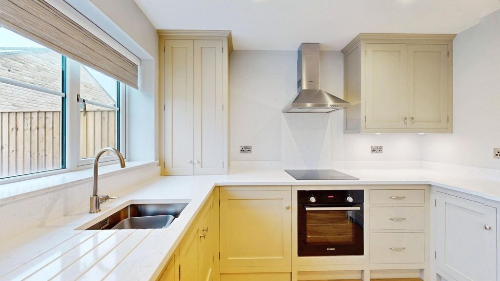 Property photo 2 of 14 3B4A9421-Moorfoot-View-11012025_101831.Jpg