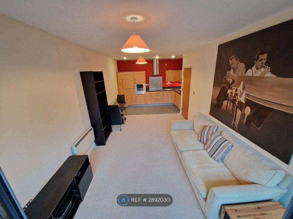 Property photo 2 of 9