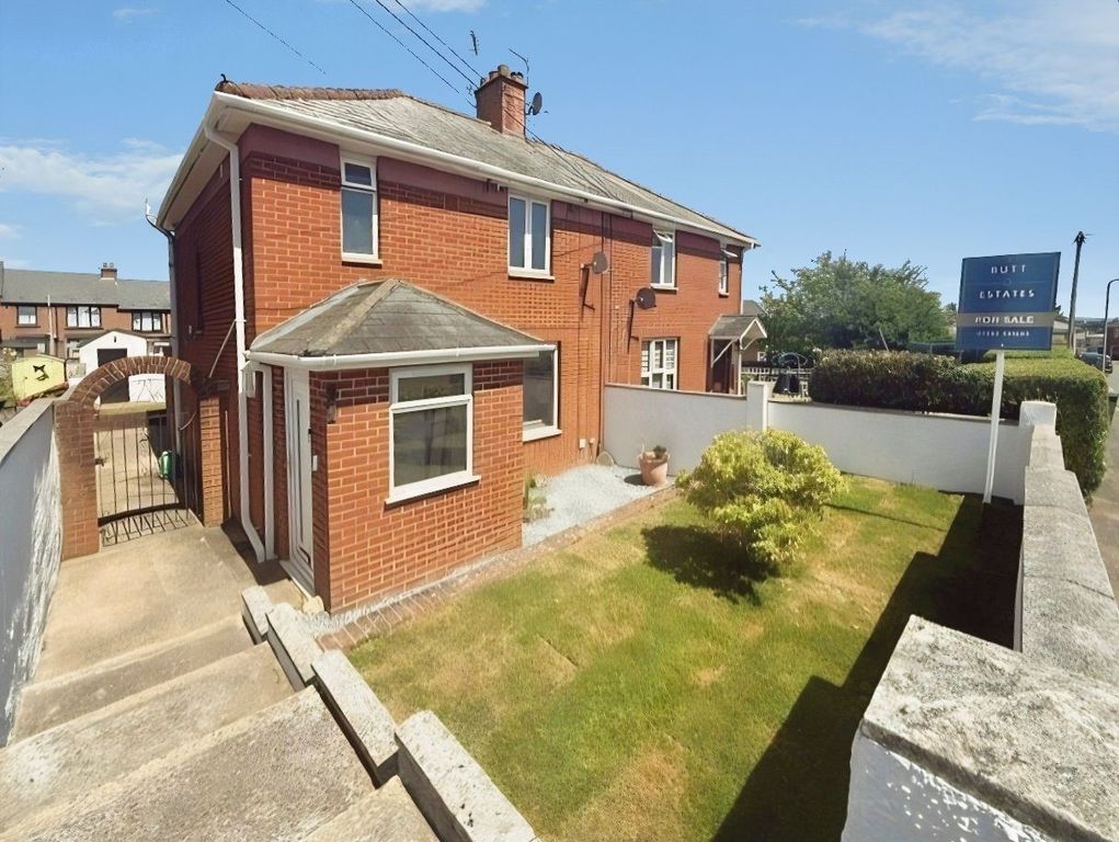 Property photo 1 of 13