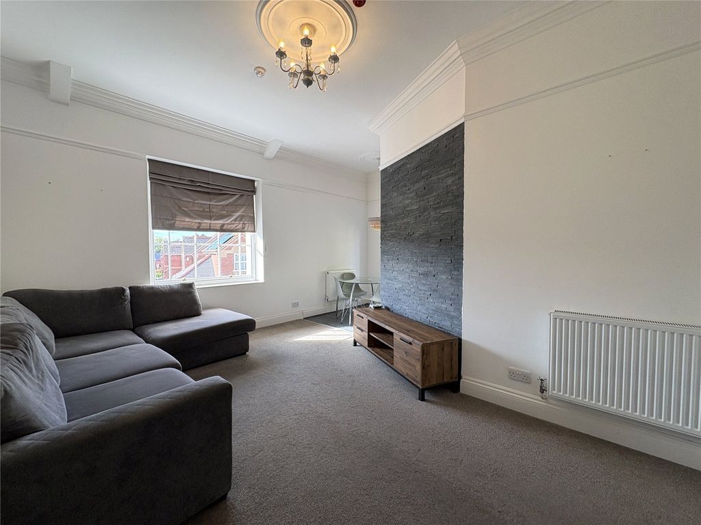 Property photo 3 of 16 Picture No. 04