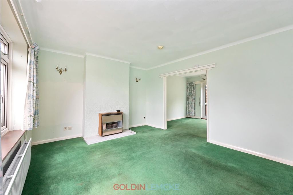 Property photo 2 of 17 Living Room