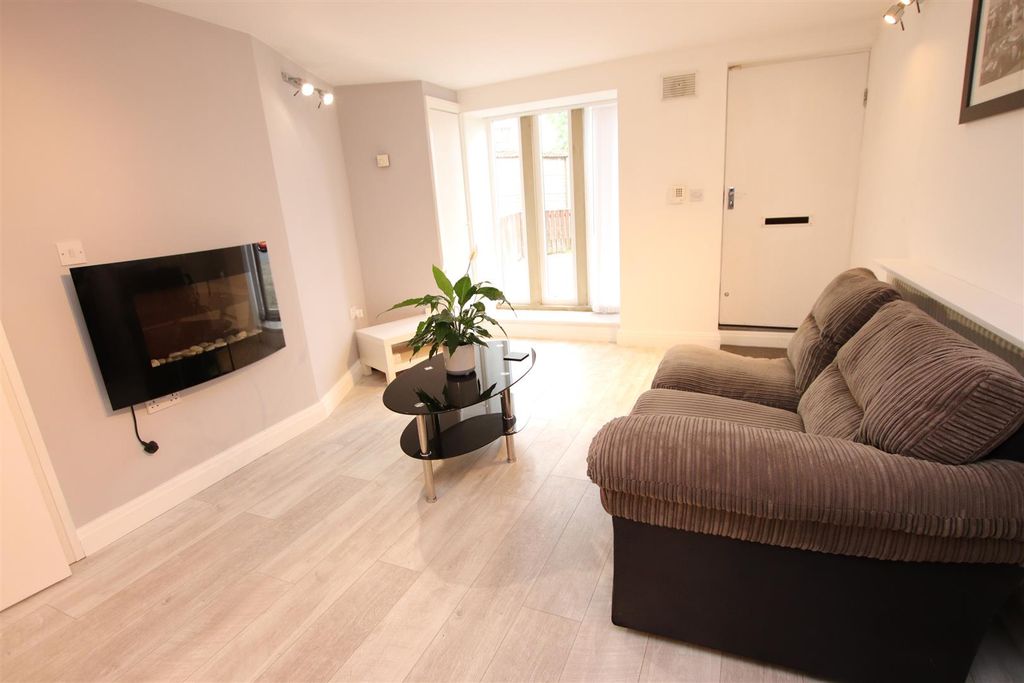 Property photo 3 of 11 Img_0651.Jpg