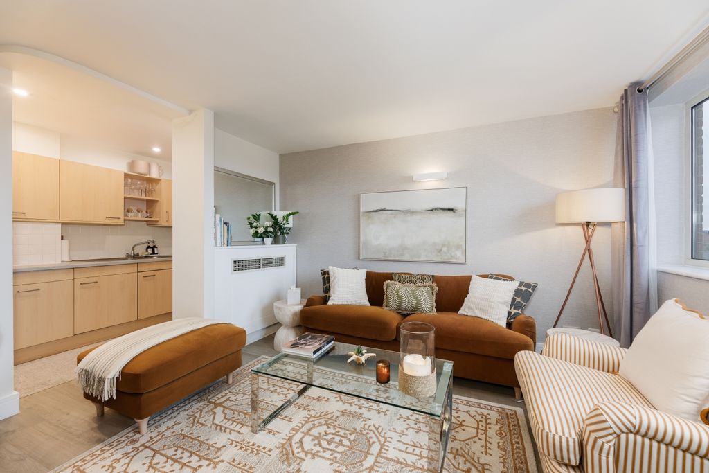 Property photo 2 of 10 Consort Rise House Flat 77 (05 Of 10)