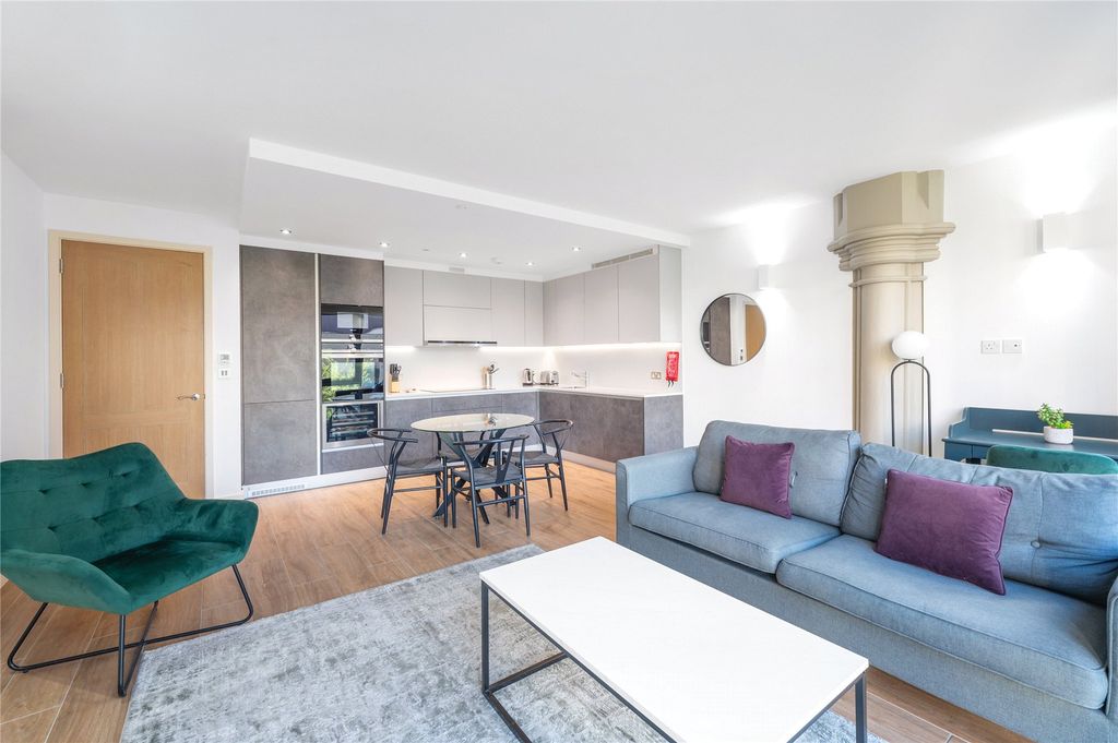 Property photo 2 of 13 Picture No. 03