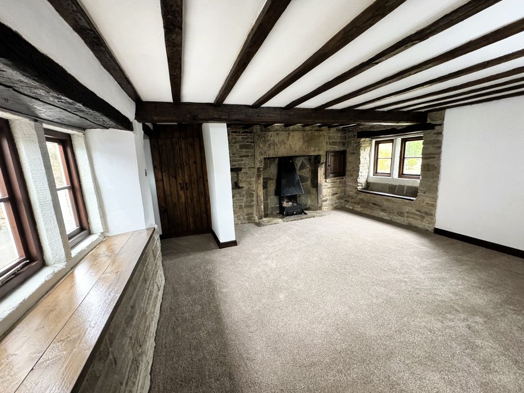 Property photo 3 of 12 Photo 21