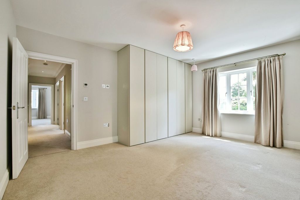 Additional image 8 of 3 bed flat for saleBrockley Square, Wilmslow, Cheshire SK9