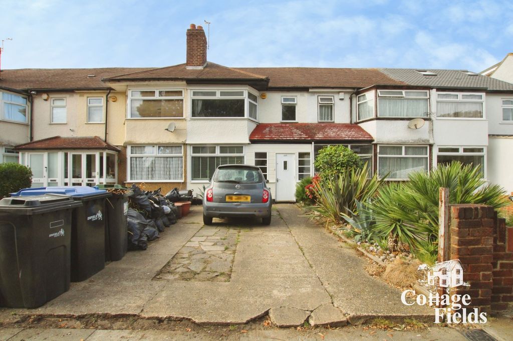 Property photo 2 of 17