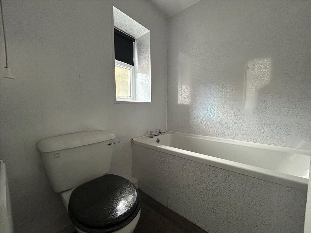 Property photo 3 of 6 Picture No. 03